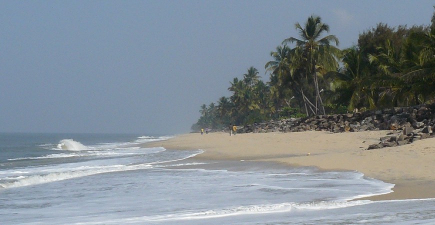 /content/dam/sterlingholidays/activities/alleppey/bannerimage/alleppey-beach-activity.jpg