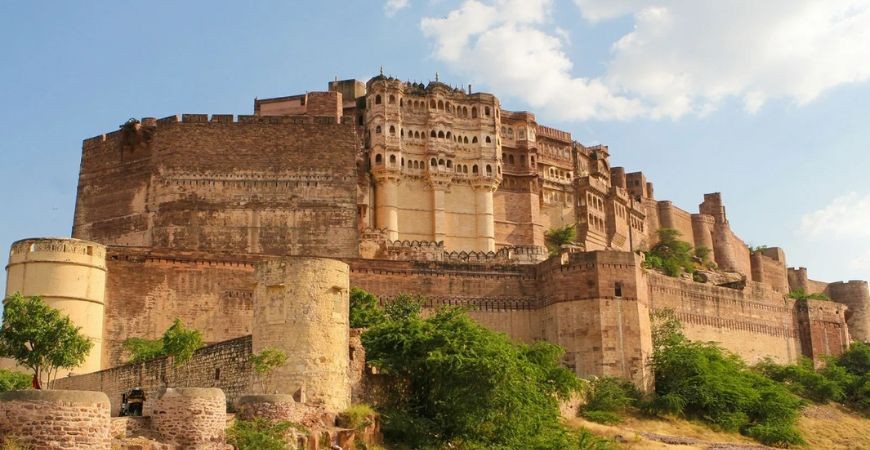 /content/dam/sterlingholidays/activities/amargarh-jodhpur/mehrangarh-fort-activity.jpg