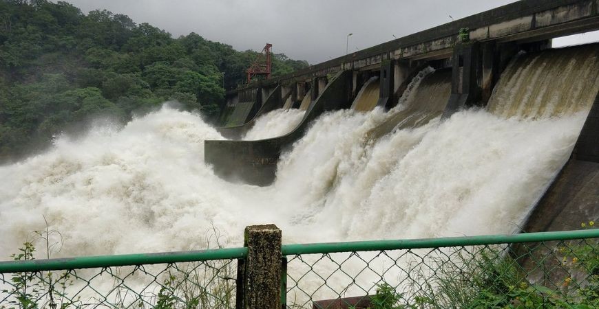 Peringalkuthu Dam