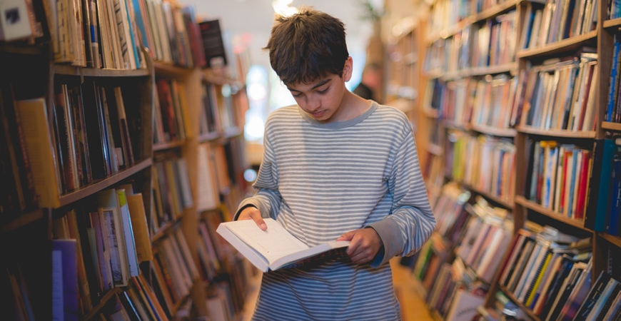 Oxford Bookstore: Old World Charm with Fresh Darjeeling Tea