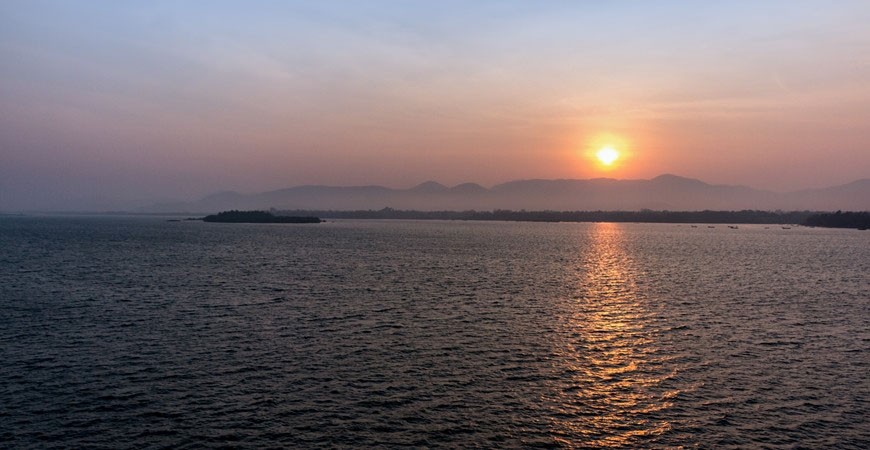 Kali River Estuary: Where the Kali river meets the Arabian Sea Kali River Estuary: Where the Kali river meets the Arabian Sea