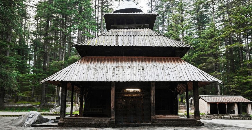 /content/dam/sterlingholidays/activities/manali/mustsee/bannerimage/manali_hidimba_devi_temple.jpg