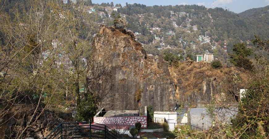 /content/dam/sterlingholidays/activities/nainital/mustdo/bannerimage/nainital-ancient-caves.jpg