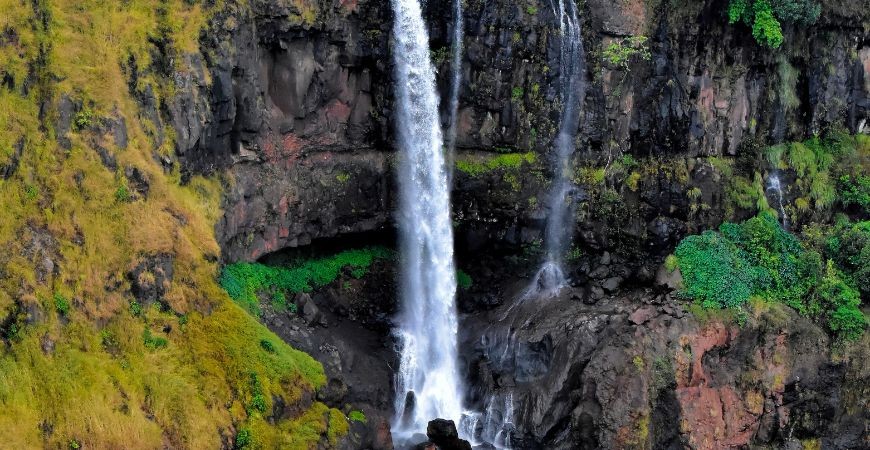 Lingmala Waterfall