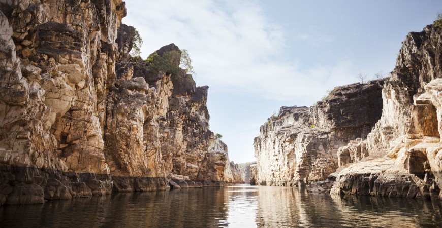 Jabalpur Marble Rocks: Nature at its artistic best