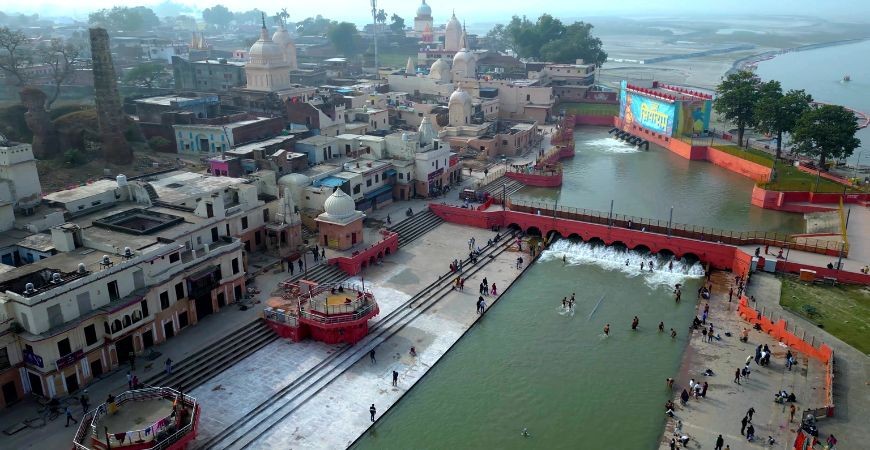 /content/dam/sterlingholidays/activities/rampath-ayodhya/sarayu-ghats-ayodhya.jpg