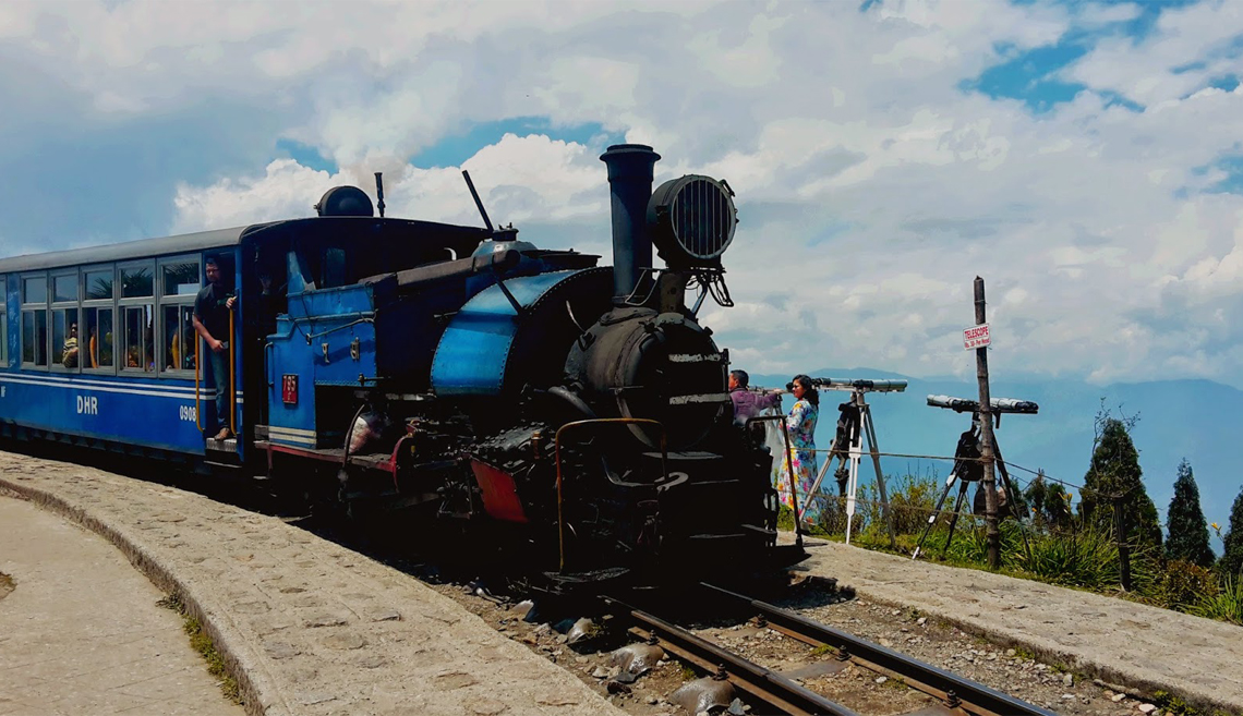 A close encounter with the heritage toy train at Batasia Loop