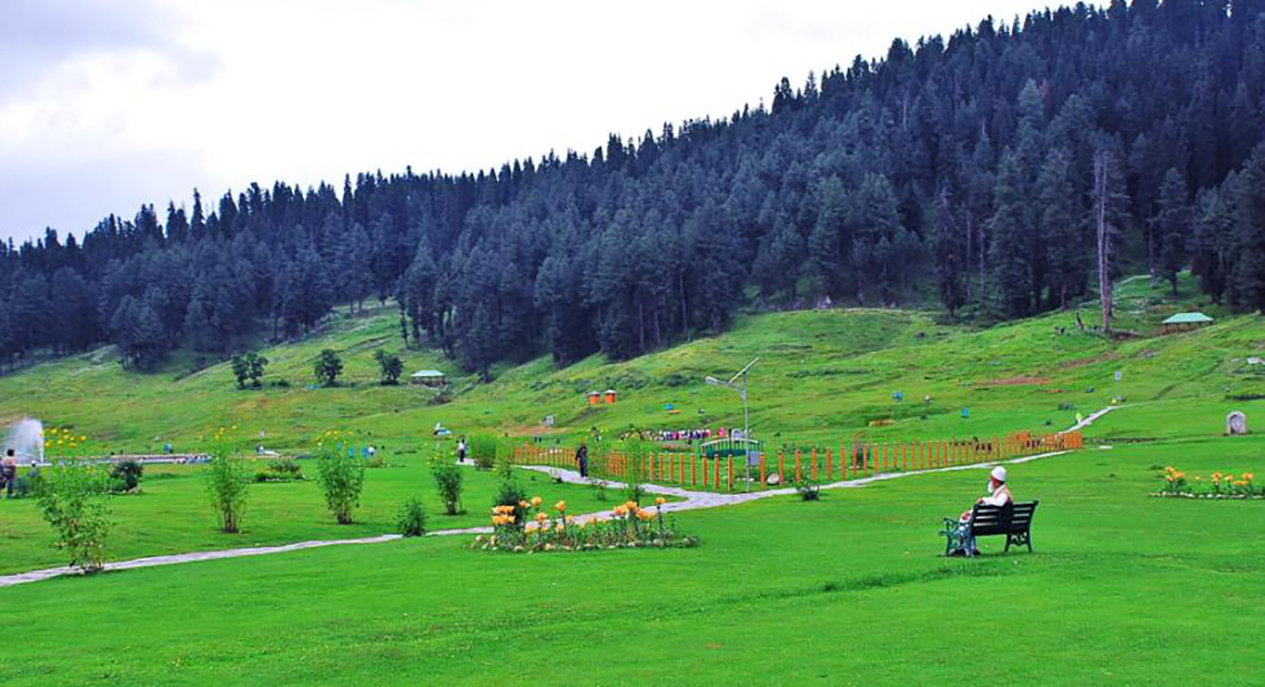 Gulmarg Winter Destinations to visit in india