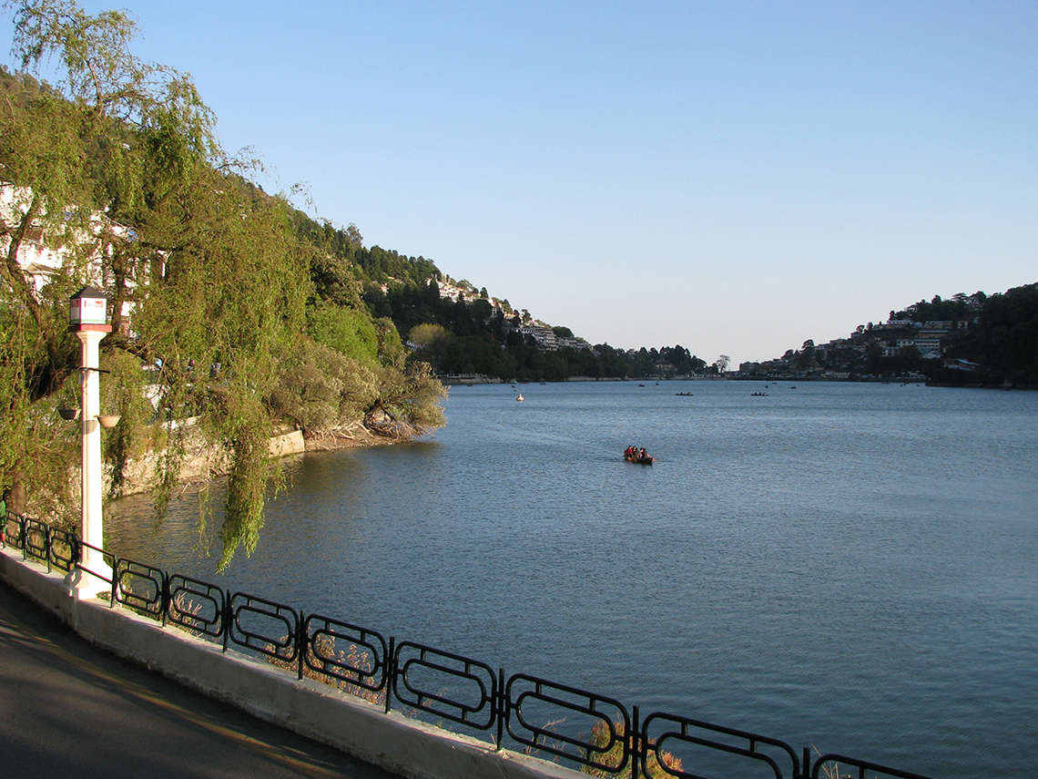 Mall Road naini lake