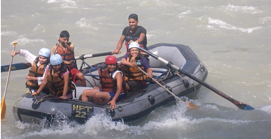 river-rafting-in-manali-season-Vaishali-Gupta