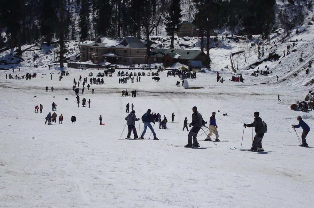 Kurfi Skiing 