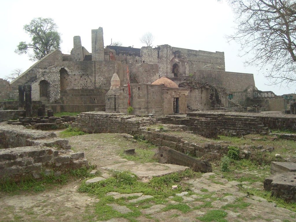 kangra-fort