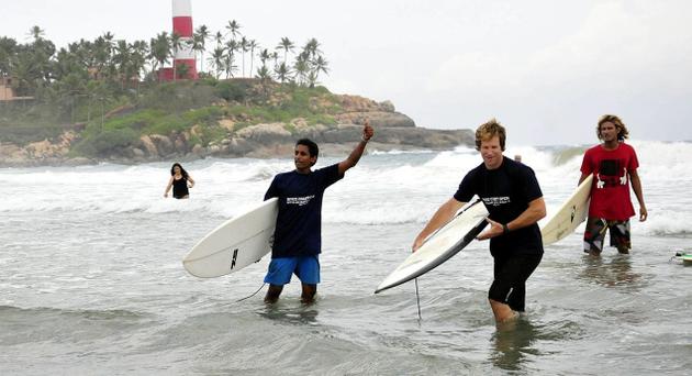 Kovalam surfing