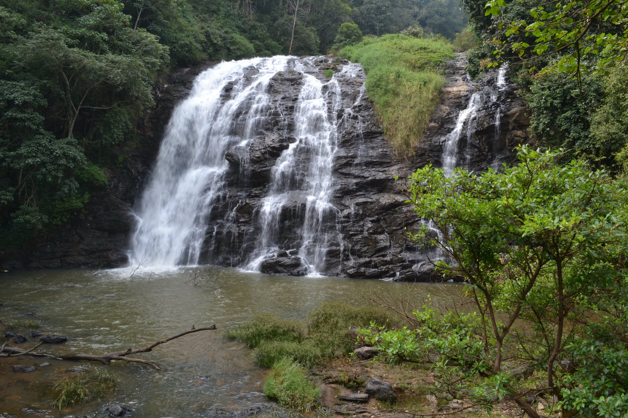 waterfalls in wayanad