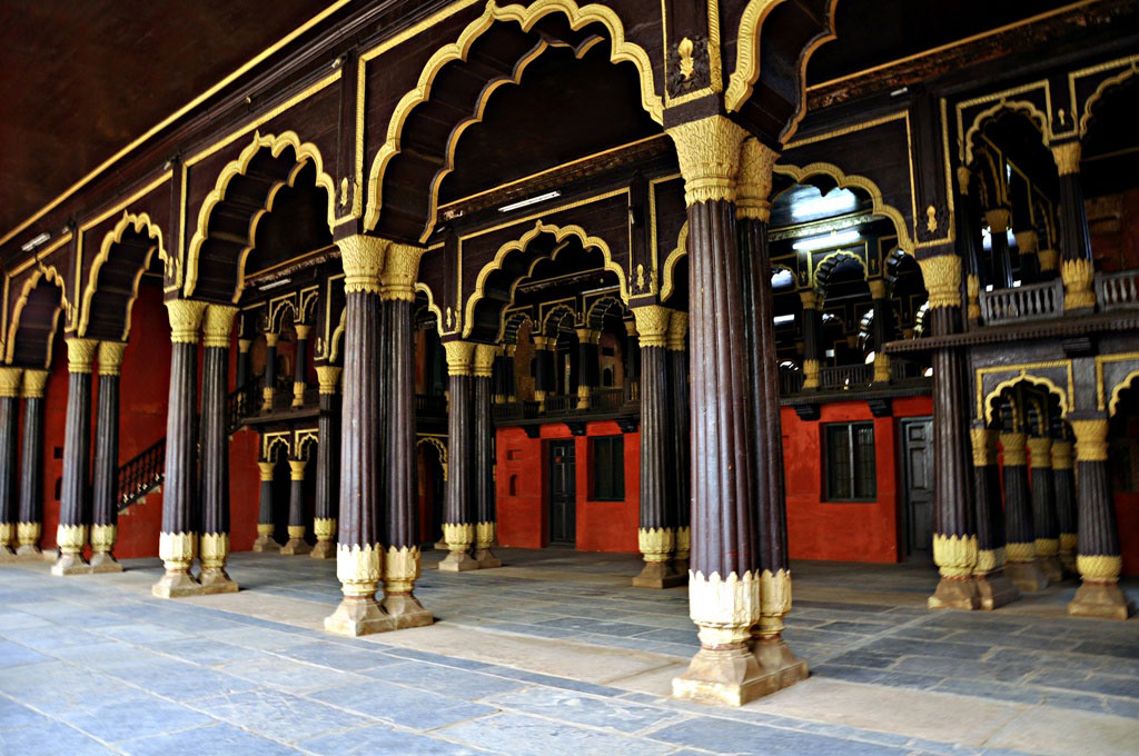 Interior-of-Tipu-Sultans-Summer-Palace-Bangalore