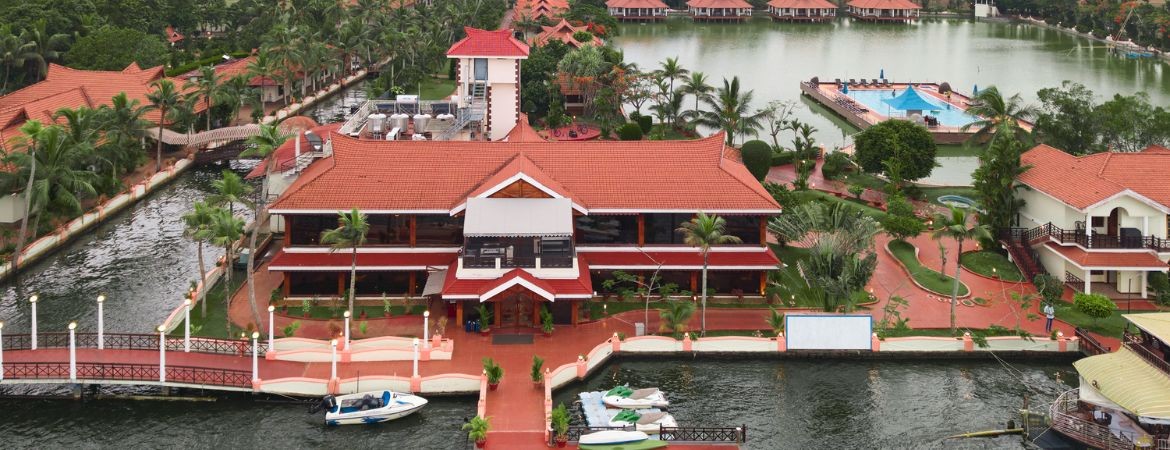 Sterling Lake Palace Alleppey, photo 1