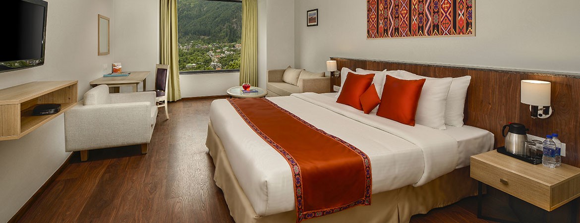 Sterling Manali, photo 2