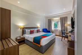 Premier Room Image