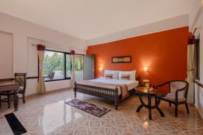 Pond View Classic Room   Image