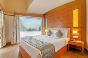 Valley View Privilege Suite with Balcony Image