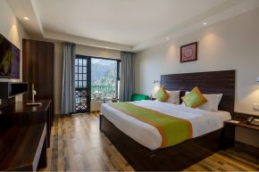 Valley View Classic Room With Balcony Image