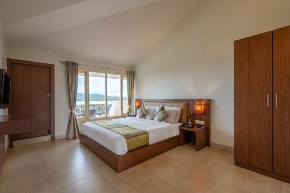 Valley View Privilege Suite With Balcony Image