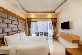 Garden View Premier Room with Balcony Image