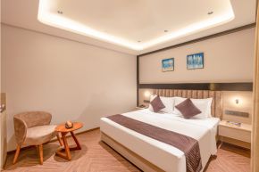 Deluxe Room Image