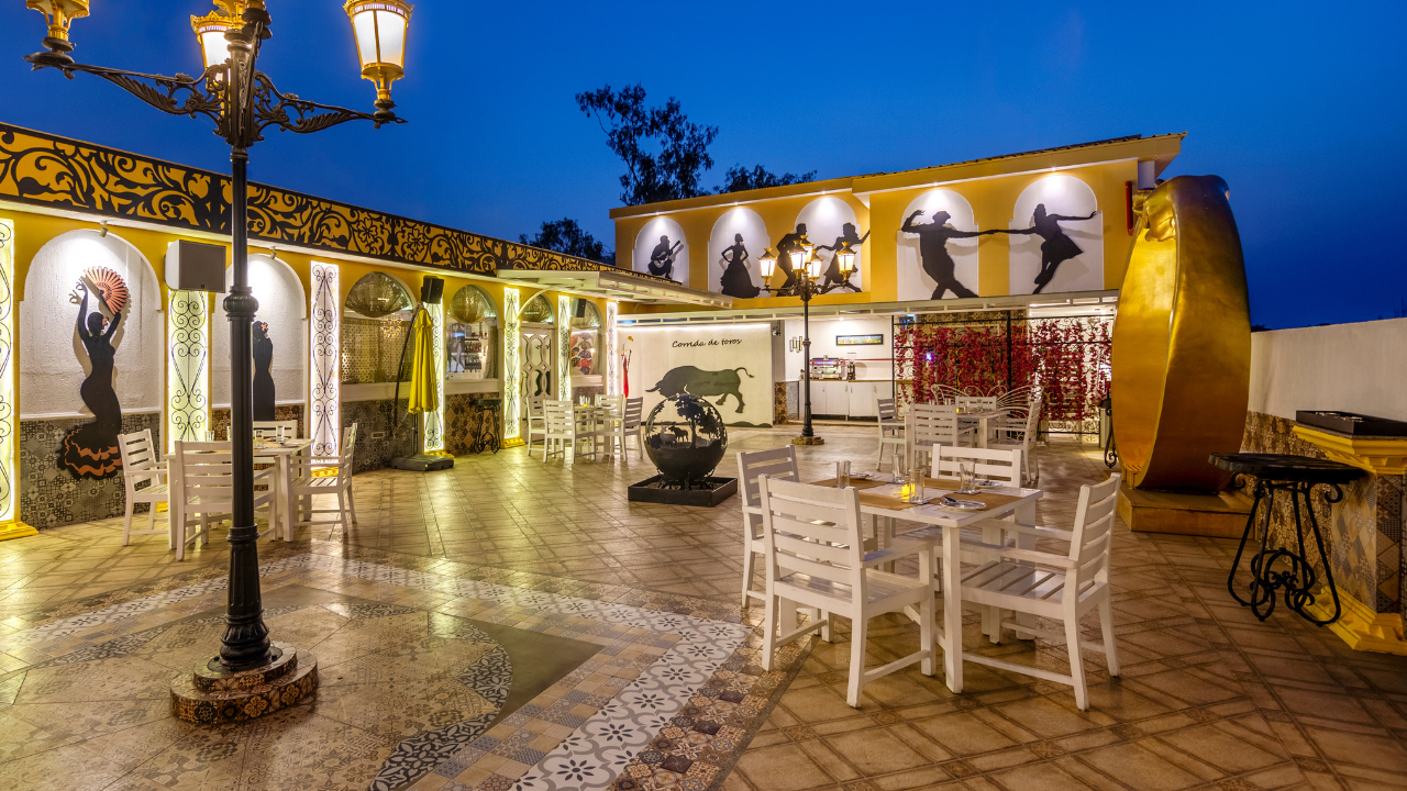 Dreamers Restaurant & Bar