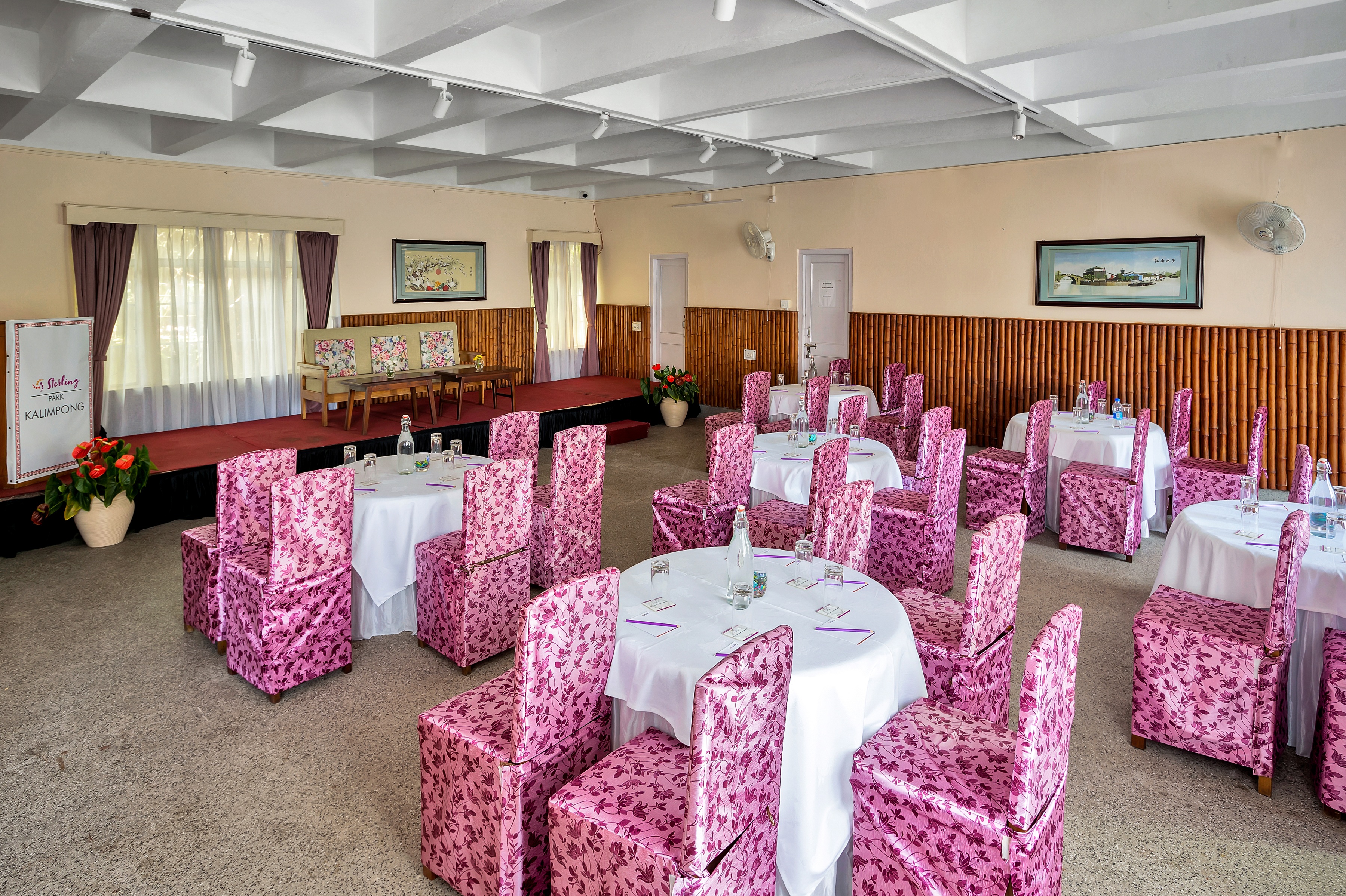MEETINGS & EVENTS
