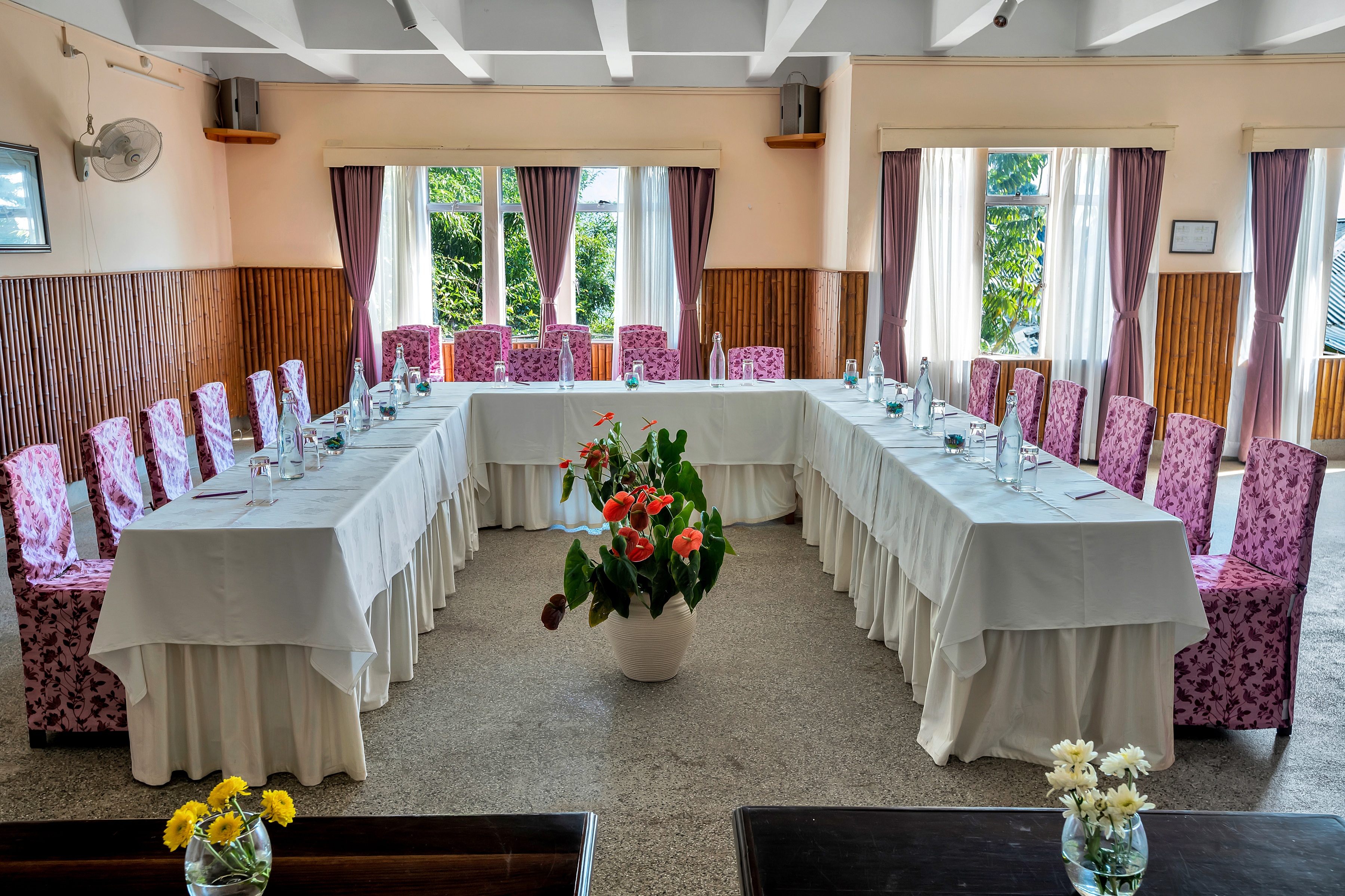 MEETINGS & EVENTS