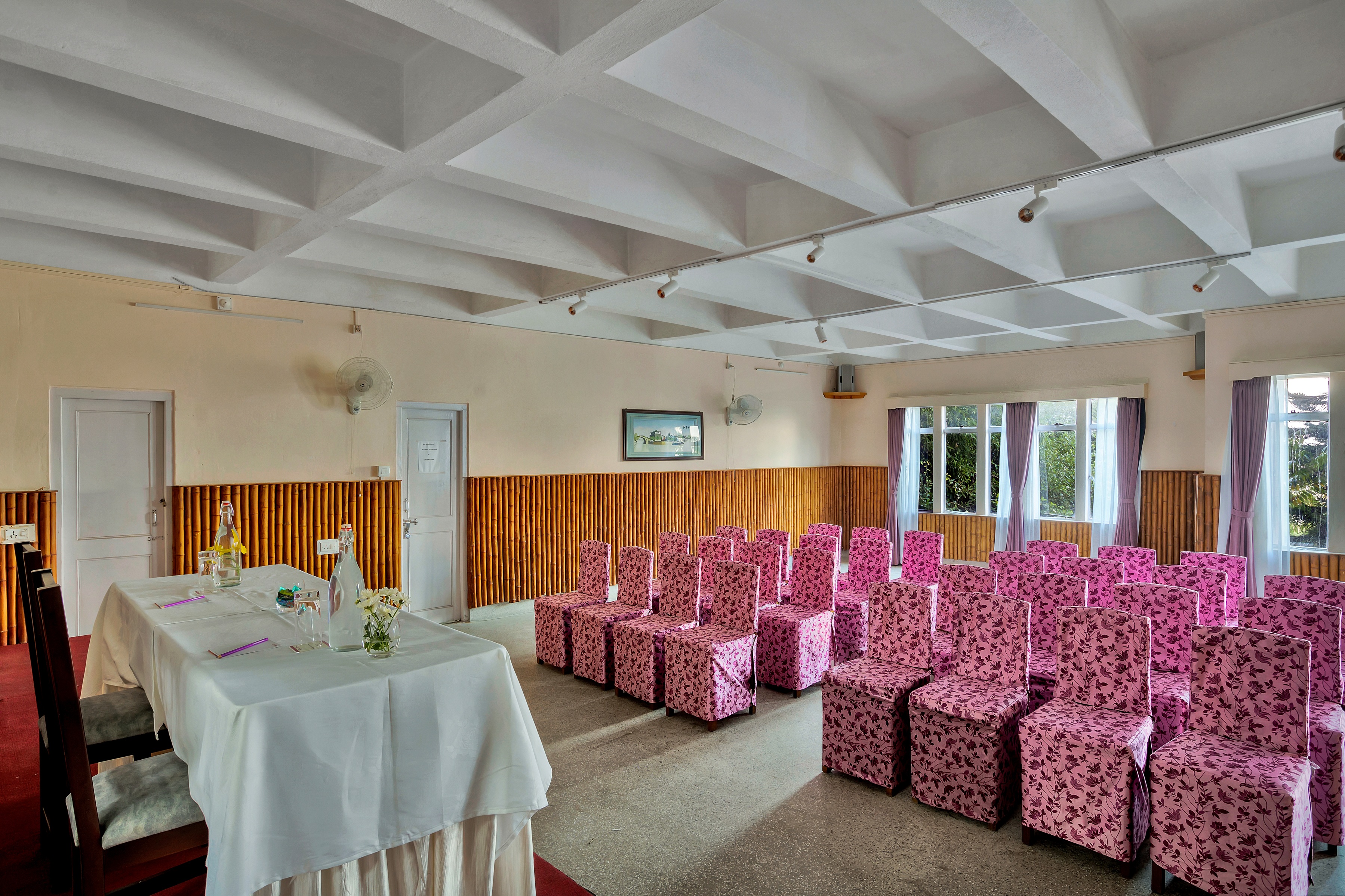 MEETINGS & EVENTS
