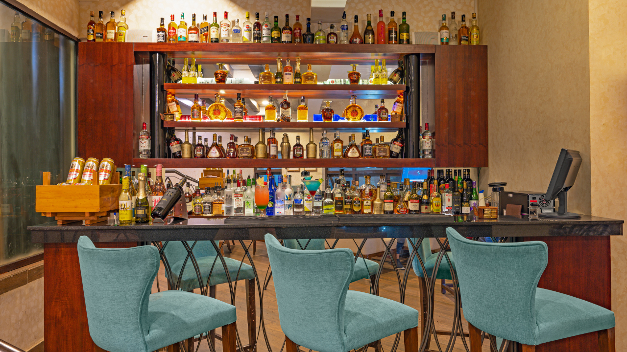 LOCAL Restobar 